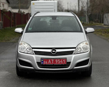 Серый Опель Астра, объемом двигателя 1.4 л и пробегом 199 тыс. км за 5350 $, фото 2 на Automoto.ua