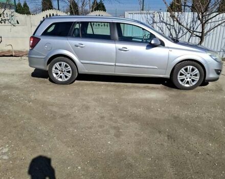 Серый Опель Астра, объемом двигателя 1.7 л и пробегом 290 тыс. км за 5500 $, фото 32 на Automoto.ua