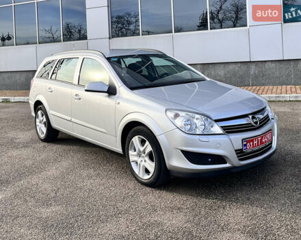 Серый Опель Астра, объемом двигателя 1.6 л и пробегом 230 тыс. км за 5950 $, фото 2 на Automoto.ua