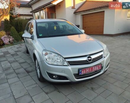 Серый Опель Астра, объемом двигателя 1.6 л и пробегом 240 тыс. км за 5550 $, фото 1 на Automoto.ua