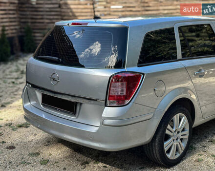 Серый Опель Астра, объемом двигателя 1.6 л и пробегом 210 тыс. км за 5500 $, фото 39 на Automoto.ua