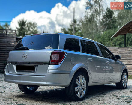 Серый Опель Астра, объемом двигателя 1.6 л и пробегом 210 тыс. км за 5500 $, фото 20 на Automoto.ua