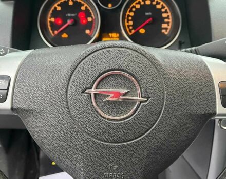 Серый Опель Астра, объемом двигателя 1.7 л и пробегом 300 тыс. км за 6100 $, фото 11 на Automoto.ua