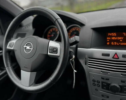 Серый Опель Астра, объемом двигателя 1.4 л и пробегом 199 тыс. км за 5350 $, фото 29 на Automoto.ua