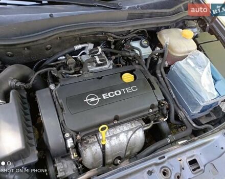 Серый Опель Астра, объемом двигателя 1.6 л и пробегом 221 тыс. км за 5300 $, фото 7 на Automoto.ua