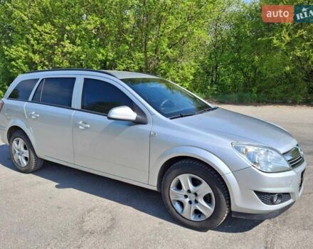 Серый Опель Астра, объемом двигателя 1.6 л и пробегом 270 тыс. км за 5400 $, фото 5 на Automoto.ua