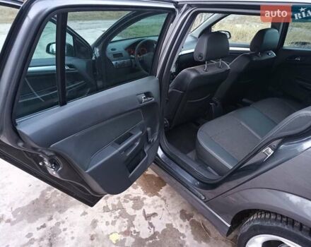 Серый Опель Астра, объемом двигателя 1.8 л и пробегом 261 тыс. км за 6500 $, фото 20 на Automoto.ua