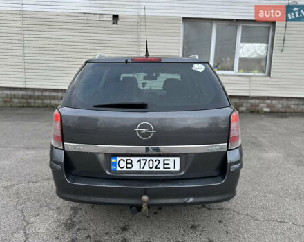 Серый Опель Астра, объемом двигателя 1.69 л и пробегом 300 тыс. км за 5500 $, фото 4 на Automoto.ua