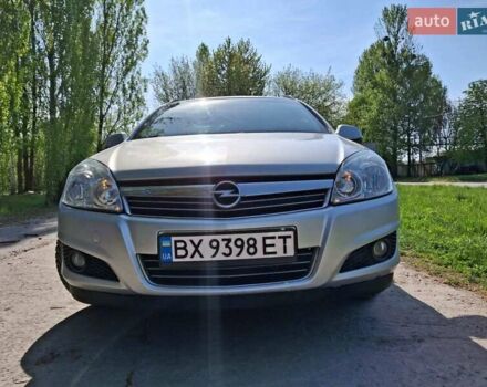 Серый Опель Астра, объемом двигателя 1.6 л и пробегом 270 тыс. км за 5400 $, фото 2 на Automoto.ua