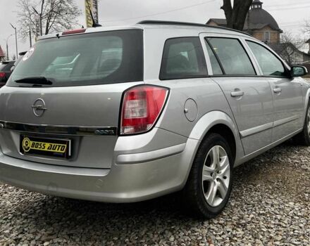 Серый Опель Астра, объемом двигателя 1.7 л и пробегом 300 тыс. км за 6100 $, фото 6 на Automoto.ua