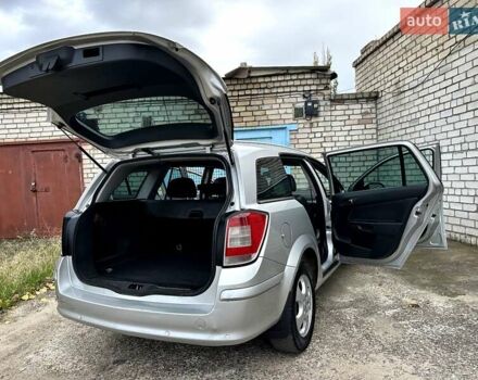 Серый Опель Астра, объемом двигателя 1.7 л и пробегом 304 тыс. км за 5800 $, фото 40 на Automoto.ua