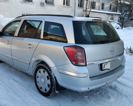 Серый Опель Астра, объемом двигателя 1.7 л и пробегом 300 тыс. км за 4000 $, фото 9 на Automoto.ua