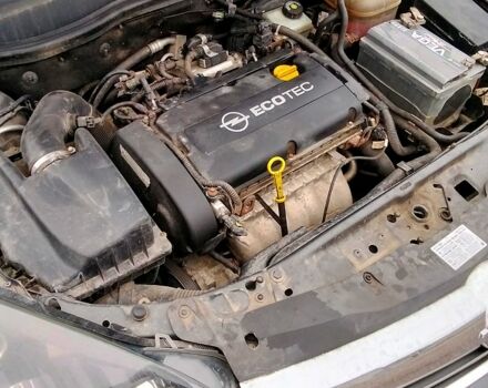 Серый Опель Астра, объемом двигателя 1.8 л и пробегом 222 тыс. км за 3950 $, фото 9 на Automoto.ua