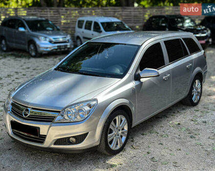 Серый Опель Астра, объемом двигателя 1.6 л и пробегом 210 тыс. км за 5500 $, фото 13 на Automoto.ua