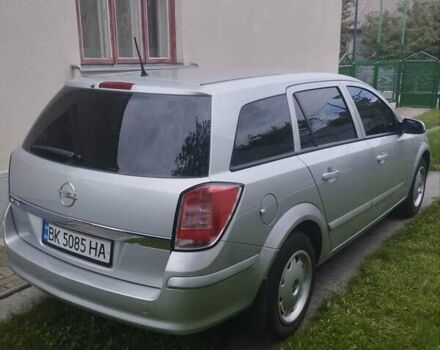 Серый Опель Астра, объемом двигателя 1.6 л и пробегом 131 тыс. км за 5200 $, фото 1 на Automoto.ua