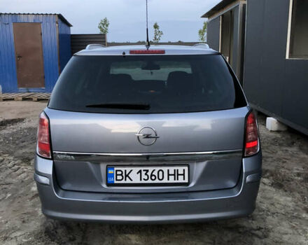 Опель Астра 2009 в Вараш (Кузнецовск) на Automoto.ua Серый Опель Астра, объемом двигателя 1.6 л и пробегом 244 тыс. км за 6400 $, фото 2 на Automoto.ua