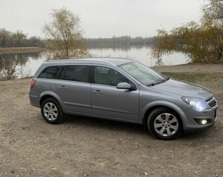 Серый Опель Астра, объемом двигателя 1.9 л и пробегом 297 тыс. км за 5800 $, фото 3 на Automoto.ua