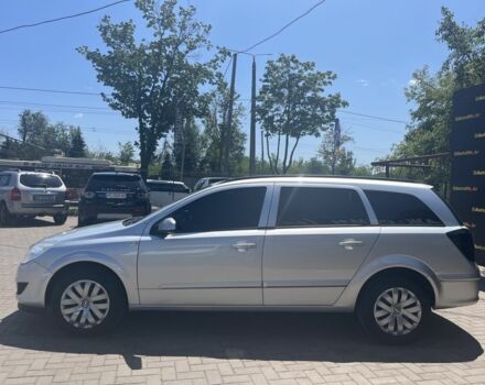 Серый Опель Астра, объемом двигателя 1.7 л и пробегом 254 тыс. км за 5900 $, фото 4 на Automoto.ua