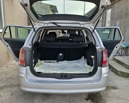 Серый Опель Астра, объемом двигателя 1.7 л и пробегом 290 тыс. км за 5500 $, фото 25 на Automoto.ua