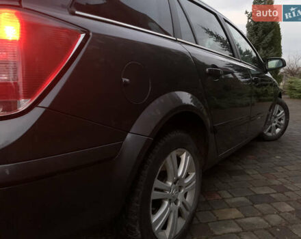 Серый Опель Астра, объемом двигателя 1.69 л и пробегом 294 тыс. км за 5000 $, фото 27 на Automoto.ua