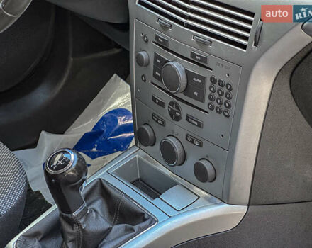 Серый Опель Астра, объемом двигателя 1.6 л и пробегом 210 тыс. км за 5500 $, фото 109 на Automoto.ua