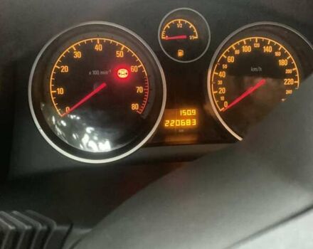 Серый Опель Астра, объемом двигателя 1.6 л и пробегом 221 тыс. км за 5300 $, фото 3 на Automoto.ua