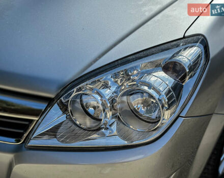 Серый Опель Астра, объемом двигателя 1.6 л и пробегом 210 тыс. км за 5500 $, фото 45 на Automoto.ua