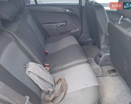 Серый Опель Астра, объемом двигателя 1.6 л и пробегом 189 тыс. км за 5900 $, фото 9 на Automoto.ua