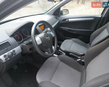 Серый Опель Астра, объемом двигателя 1.6 л и пробегом 206 тыс. км за 5850 $, фото 26 на Automoto.ua