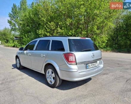 Серый Опель Астра, объемом двигателя 1.6 л и пробегом 270 тыс. км за 5400 $, фото 1 на Automoto.ua