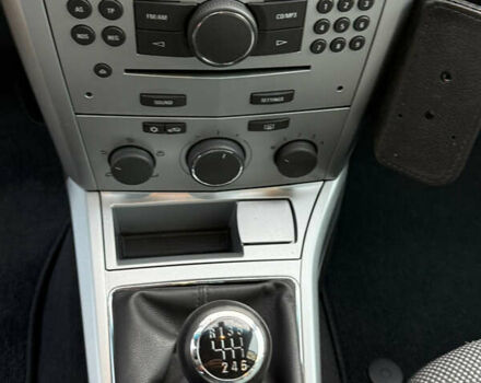 Сірий Опель Астра, об'ємом двигуна 1.7 л та пробігом 254 тис. км за 6800 $, фото 12 на Automoto.ua