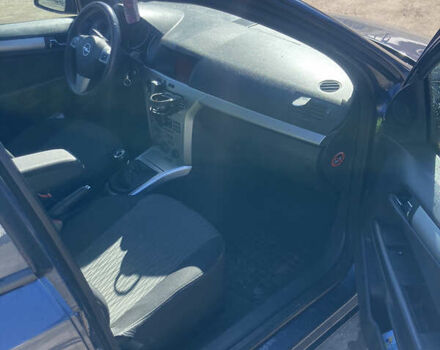 Серый Опель Астра, объемом двигателя 1.7 л и пробегом 275 тыс. км за 6300 $, фото 27 на Automoto.ua