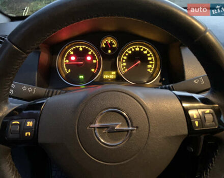 Серый Опель Астра, объемом двигателя 1.69 л и пробегом 294 тыс. км за 5000 $, фото 20 на Automoto.ua