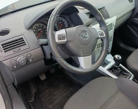 Серый Опель Астра, объемом двигателя 1.6 л и пробегом 207 тыс. км за 5800 $, фото 52 на Automoto.ua