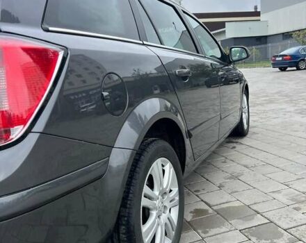 Опель Астра 2009 в Черкассах на Automoto.ua Серый Опель Астра, объемом двигателя 1.6 л и пробегом 259 тыс. км за 6600 $, фото 3 на Automoto.ua