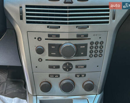 Серый Опель Астра, объемом двигателя 1.6 л и пробегом 210 тыс. км за 5500 $, фото 68 на Automoto.ua