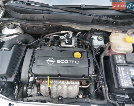 Серый Опель Астра, объемом двигателя 1.6 л и пробегом 206 тыс. км за 5850 $, фото 18 на Automoto.ua