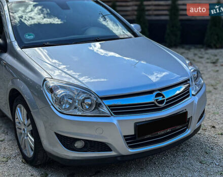 Серый Опель Астра, объемом двигателя 1.6 л и пробегом 210 тыс. км за 5500 $, фото 24 на Automoto.ua