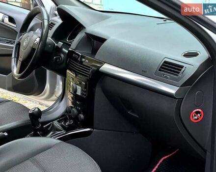 Сірий Опель Астра, об'ємом двигуна 1.7 л та пробігом 304 тис. км за 5800 $, фото 35 на Automoto.ua