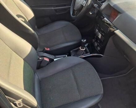 Серый Опель Астра, объемом двигателя 1.6 л и пробегом 236 тыс. км за 6300 $, фото 43 на Automoto.ua