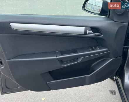 Серый Опель Астра, объемом двигателя 0 л и пробегом 230 тыс. км за 5700 $, фото 24 на Automoto.ua