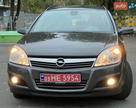 Серый Опель Астра, объемом двигателя 0 л и пробегом 230 тыс. км за 5700 $, фото 61 на Automoto.ua
