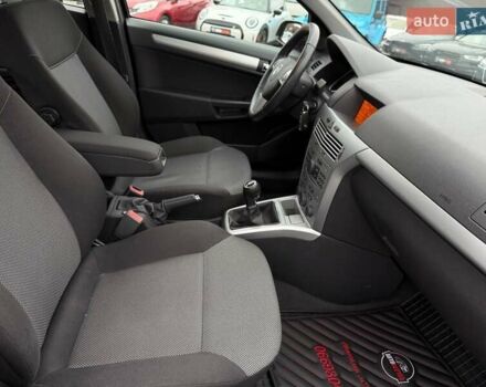 Серый Опель Астра, объемом двигателя 1.6 л и пробегом 218 тыс. км за 5900 $, фото 18 на Automoto.ua