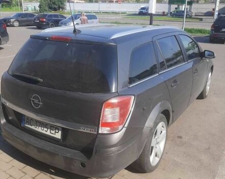 Серый Опель Астра, объемом двигателя 1.7 л и пробегом 320 тыс. км за 4900 $, фото 1 на Automoto.ua