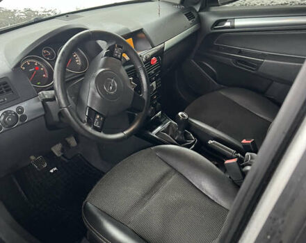 Серый Опель Астра, объемом двигателя 1.69 л и пробегом 314 тыс. км за 5700 $, фото 10 на Automoto.ua