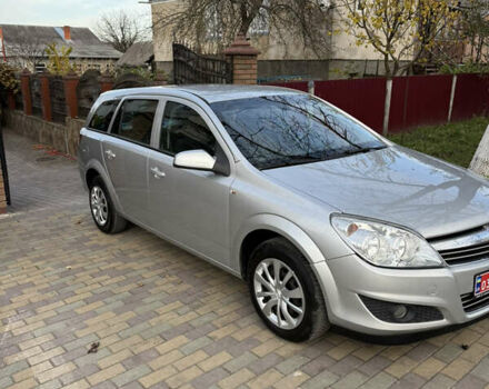 Сірий Опель Астра, об'ємом двигуна 1.7 л та пробігом 254 тис. км за 6800 $, фото 2 на Automoto.ua