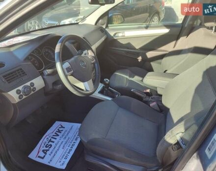 Серый Опель Астра, объемом двигателя 1.6 л и пробегом 219 тыс. км за 5650 $, фото 2 на Automoto.ua