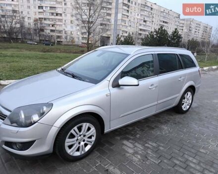 Серый Опель Астра, объемом двигателя 1.6 л и пробегом 229 тыс. км за 6000 $, фото 2 на Automoto.ua