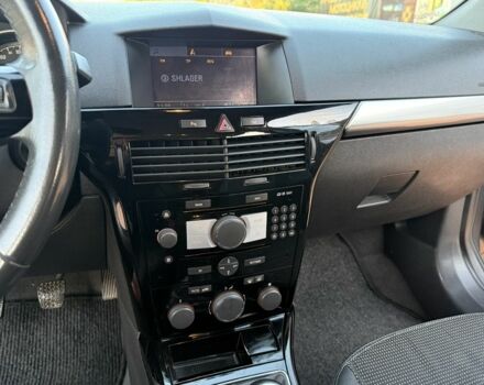 Серый Опель Астра, объемом двигателя 1.7 л и пробегом 271 тыс. км за 3550 $, фото 20 на Automoto.ua