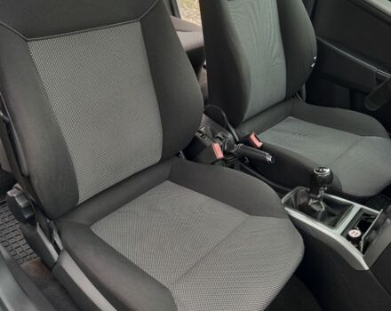 Серый Опель Астра, объемом двигателя 1.6 л и пробегом 280 тыс. км за 5300 $, фото 7 на Automoto.ua